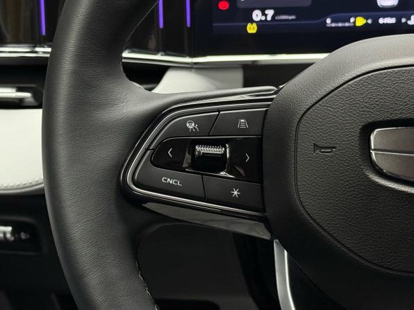 Geely Atlas II с пробегом 2024 года, цена 2 999 000 рублей, 43287 км, внедорожник, Автокод Объявления
