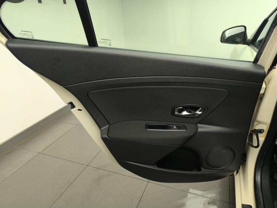Renault Fluence I Рестайлинг Москва  - изображение 21