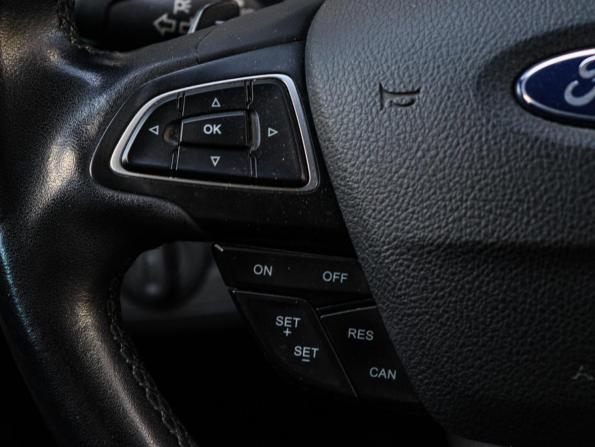 Ford Kuga II Рестайлинг с пробегом 2017 года, цена 1 650 000 рублей, 135913 км, внедорожник, Автокод Объявления