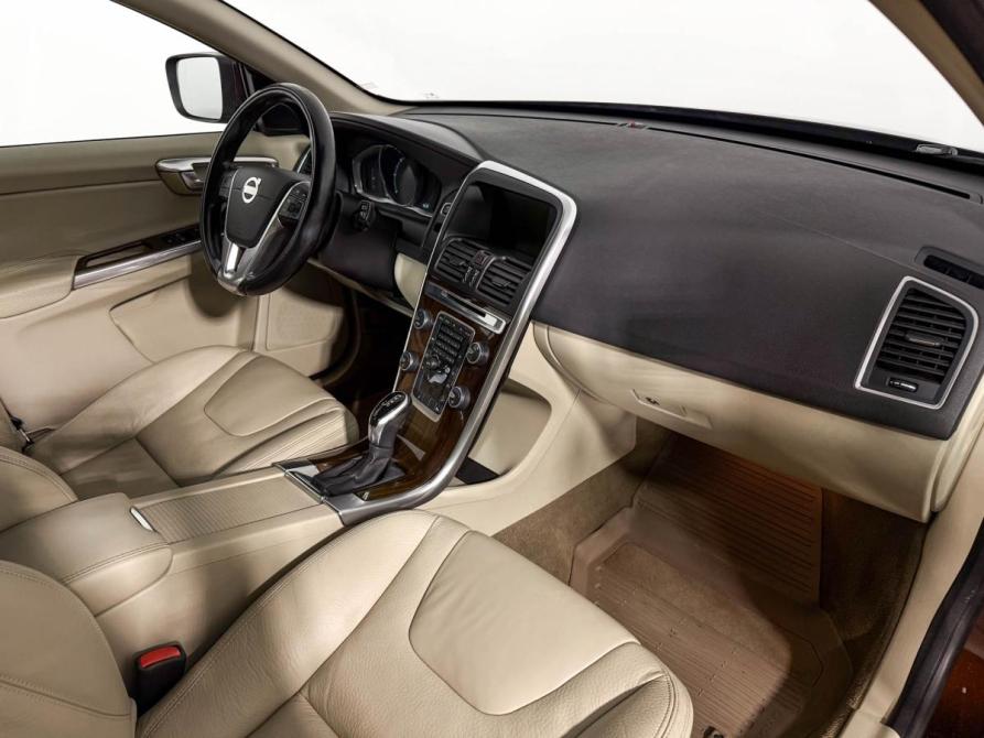 Volvo XC60 I Рестайлинг Санкт-Петербург  - изображение 15