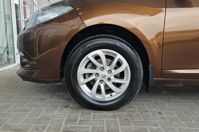 Renault Fluence I Рестайлинг с пробегом 2014 года, цена 769 000 рублей, 157691 км, седан, Автокод Объявления