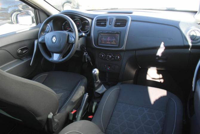 Renault Sandero II с пробегом 2018 года, цена 1 090 000 рублей, 106000 км, хэтчбек, Автокод Объявления