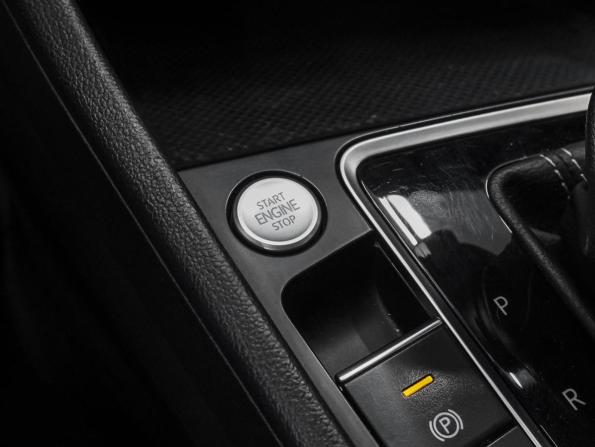 Volkswagen Jetta VII с пробегом 2020 года, цена 1 999 000 рублей, 72497 км, седан, Автокод Объявления