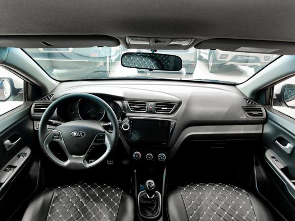 Kia Rio III Рестайлинг с пробегом 2016 года, цена 995 000 рублей, 185500 км, седан, Автокод Объявления