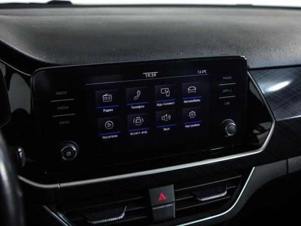 Volkswagen Polo VI с пробегом 2021 года, цена 1 659 777 рублей, 132731 км, лифтбек, Автокод Объявления