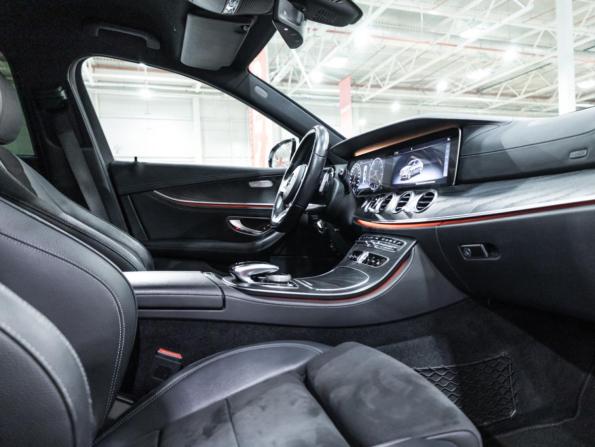 Mercedes-Benz E-Класс V (W213 S213 C238) с пробегом 2020 года, цена 4 157 010 рублей, 62763 км, седан, Автокод Объявления