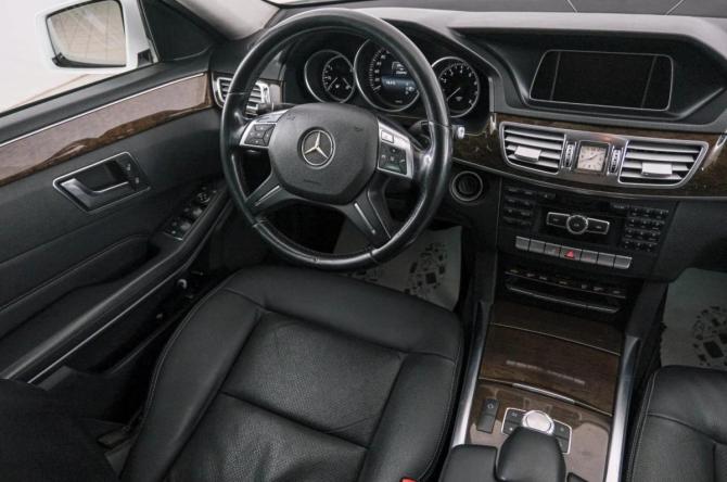 Mercedes-Benz E-Класс IV (W212 S212 C207) Рестайлинг с пробегом 2013 года, цена 1 749 000 рублей, 230990 км, седан, Автокод Объявления