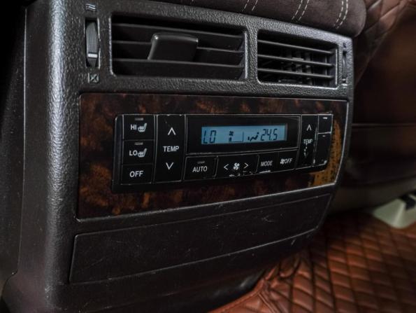 Toyota Land Cruiser 200 Series с пробегом 2008 года, цена 2 549 000 рублей, 385812 км, внедорожник, Автокод Объявления