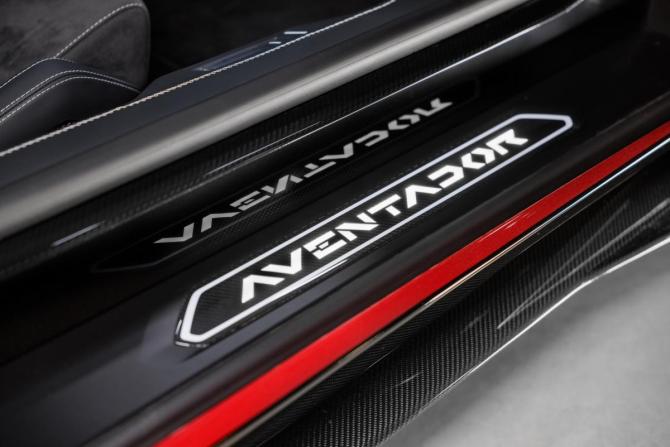 Новый Lamborghini Aventador I Рестайлинг 2022 года, цена 69 000 000 рублей, купе, Автокод Объявления