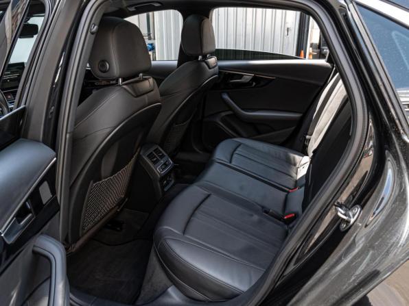 Audi A4 V (B9) Рестайлинг с пробегом 2021 года, цена 4 370 000 рублей, 96682 км, седан, Автокод Объявления