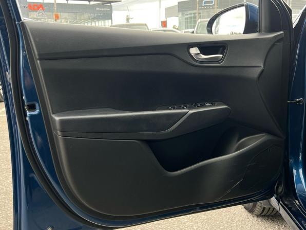 Hyundai Solaris II Рестайлинг с пробегом 2021 года, цена 1 569 000 рублей, 115000 км, седан, Автокод Объявления