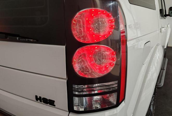 Land Rover Discovery IV Рестайлинг с пробегом 2015 года, цена 2 660 000 рублей, 157000 км, внедорожник, Автокод Объявления