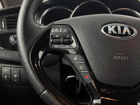 Kia Ceed II с пробегом 2013 года, цена 919 900 рублей, 277573 км, хэтчбек, Автокод Объявления