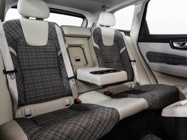 Volvo XC60 II с пробегом 2021 года, цена 3 349 000 рублей, 96792 км, внедорожник, Автокод Объявления