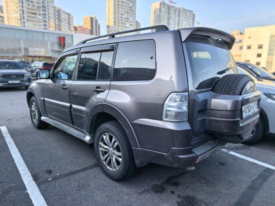 Mitsubishi Pajero IV Рестайлинг 1 Санкт-Петербург  - изображение 4