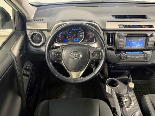 Toyota RAV4 IV (XA40) с пробегом 2014 года, цена 1 949 800 рублей, 110000 км, внедорожник, Автокод Объявления