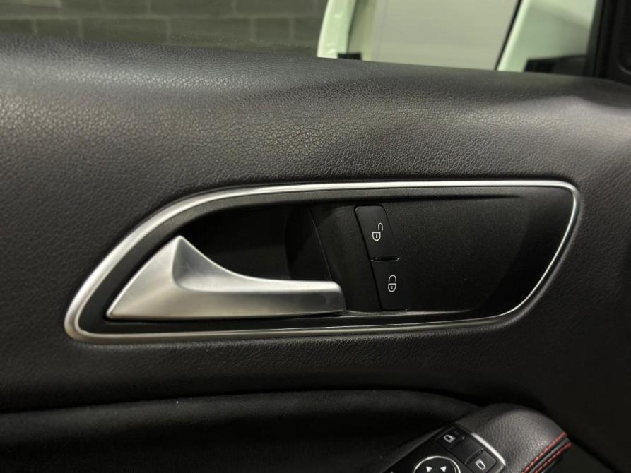 Mercedes-Benz A-Класс III (W176) Челябинск  - изображение 17