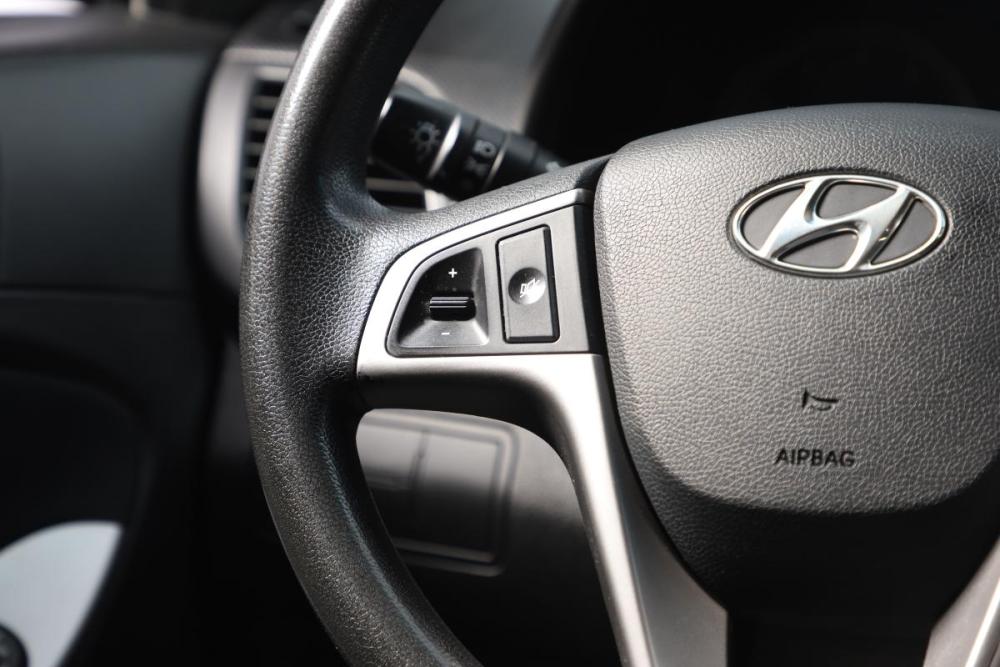 Hyundai Solaris I Рестайлинг Новосибирск  - изображение 13