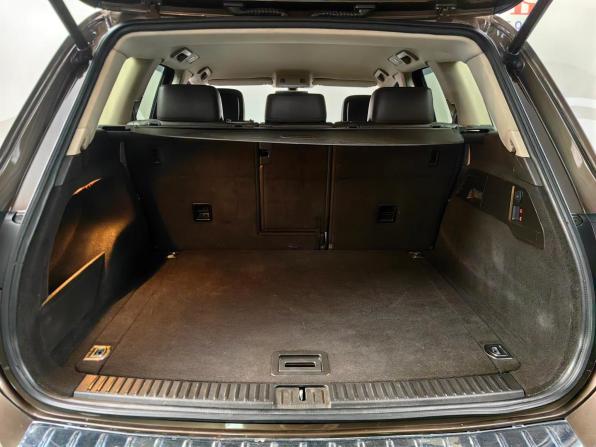 Volkswagen Touareg II с пробегом 2012 года, цена 1 530 000 рублей, 304830 км, внедорожник, Автокод Объявления