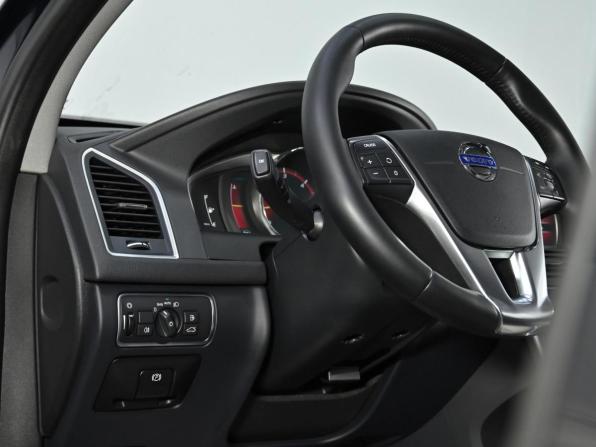 Volvo XC60 I Рестайлинг с пробегом 2016 года, цена 1 949 000 рублей, 107000 км, внедорожник, Автокод Объявления