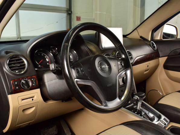 Opel Antara I Рестайлинг с пробегом 2012 года, цена 949 999 рублей, 267198 км, внедорожник, Автокод Объявления