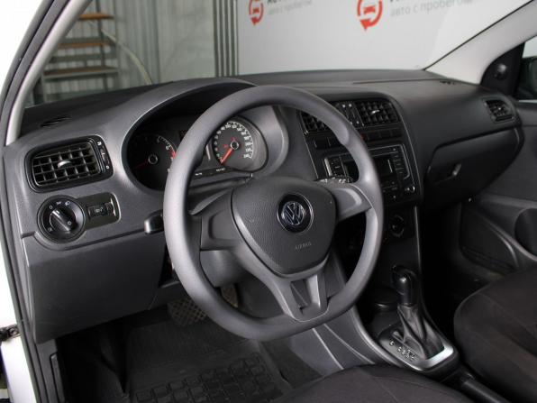 Volkswagen Polo V Рестайлинг с пробегом 2019 года, цена 1 250 000 рублей, 159500 км, седан, Автокод Объявления