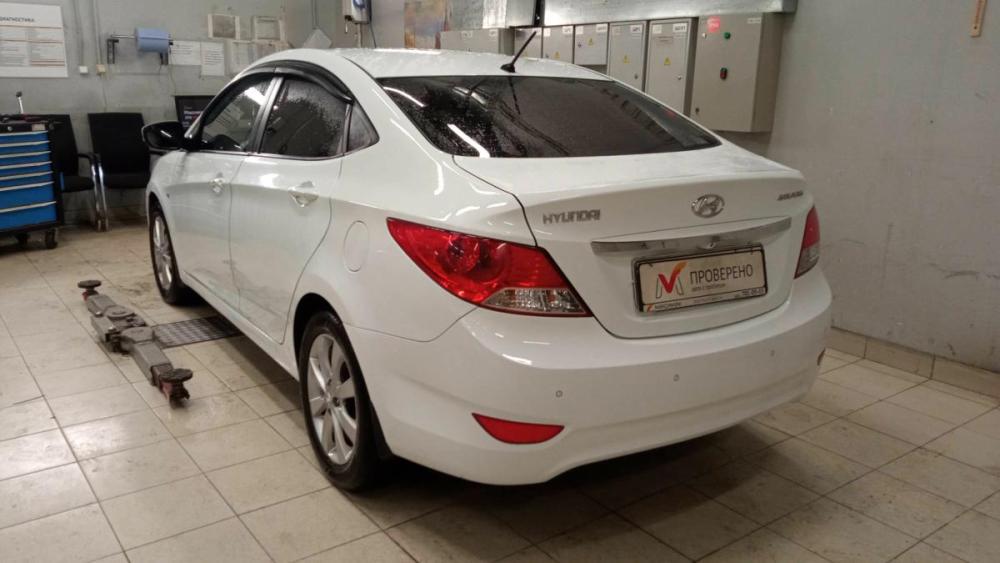 Hyundai Solaris I Санкт-Петербург  - изображение 3
