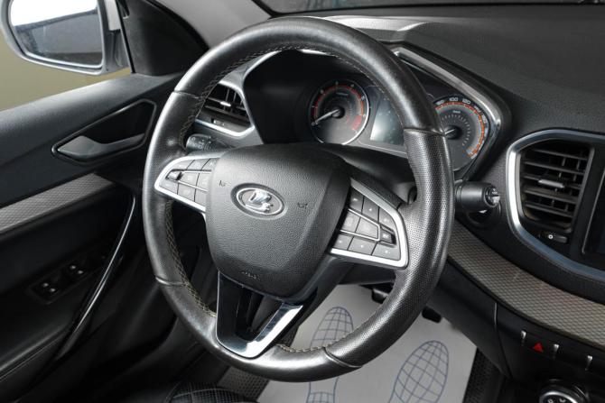 Lada (ВАЗ) Vesta I Рестайлинг (NG) с пробегом 2023 года, цена 1 319 000 рублей, 105000 км, седан, Автокод Объявления