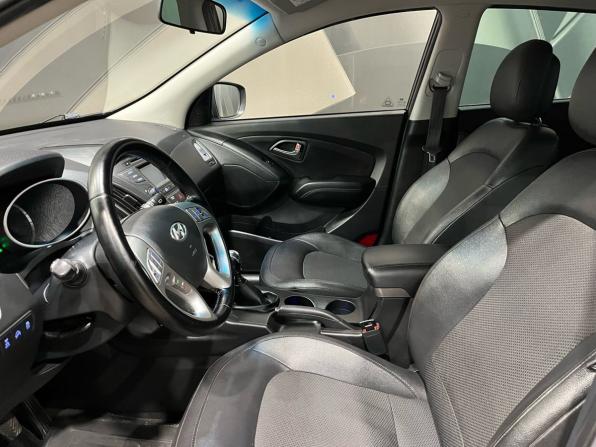 Hyundai ix35 I Рестайлинг с пробегом 2014 года, цена 1 299 000 рублей, 183345 км, внедорожник, Автокод Объявления