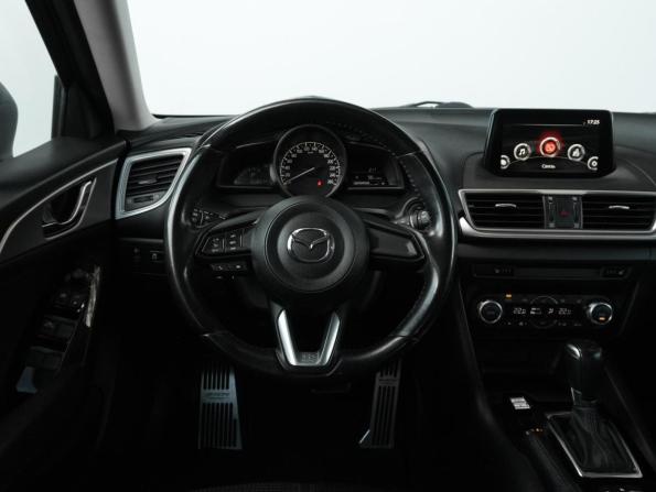 Mazda 3 III (BM) Рестайлинг с пробегом 2018 года, цена 1 659 000 рублей, 100800 км, хэтчбек, Автокод Объявления