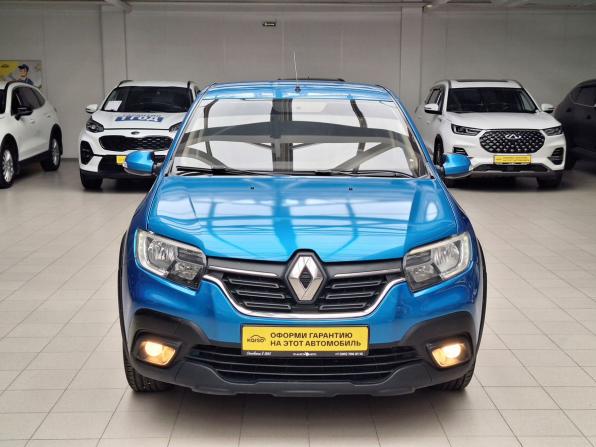 Renault Logan II Рестайлинг с пробегом 2019 года, цена 910 000 рублей, 78300 км, седан, Автокод Объявления