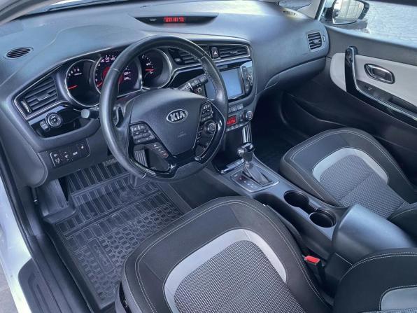 Kia Ceed II Рестайлинг с пробегом 2018 года, цена 1 459 000 рублей, 61554 км, хэтчбек, Автокод Объявления