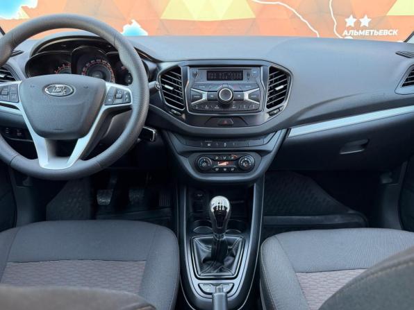 Lada (ВАЗ) Vesta I с пробегом 2018 года, цена 855 000 рублей, 44900 км, седан, Автокод Объявления
