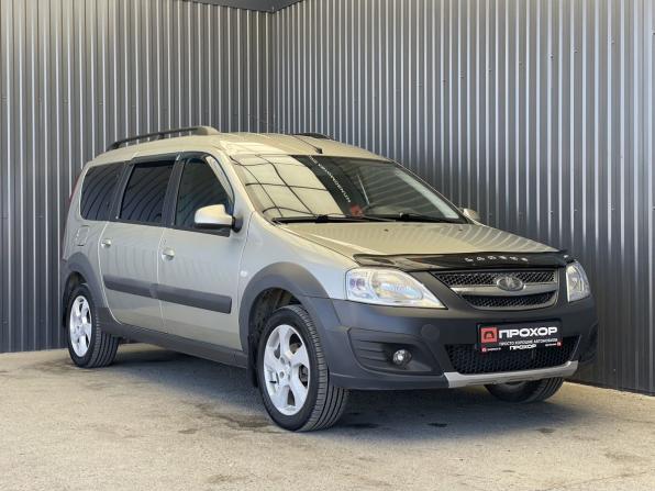 Lada (ВАЗ) Largus I с пробегом 2017 года, цена 897 000 рублей, 110037 км, универсал, Автокод Объявления