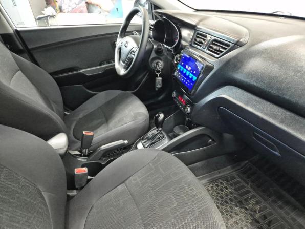 Kia Rio III Рестайлинг с пробегом 2015 года, цена 1 030 000 рублей, 111850 км, седан, Автокод Объявления