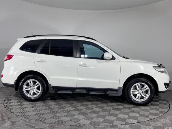 Hyundai Santa Fe II Рестайлинг с пробегом 2011 года, цена 1 069 000 рублей, 303857 км, внедорожник, Автокод Объявления