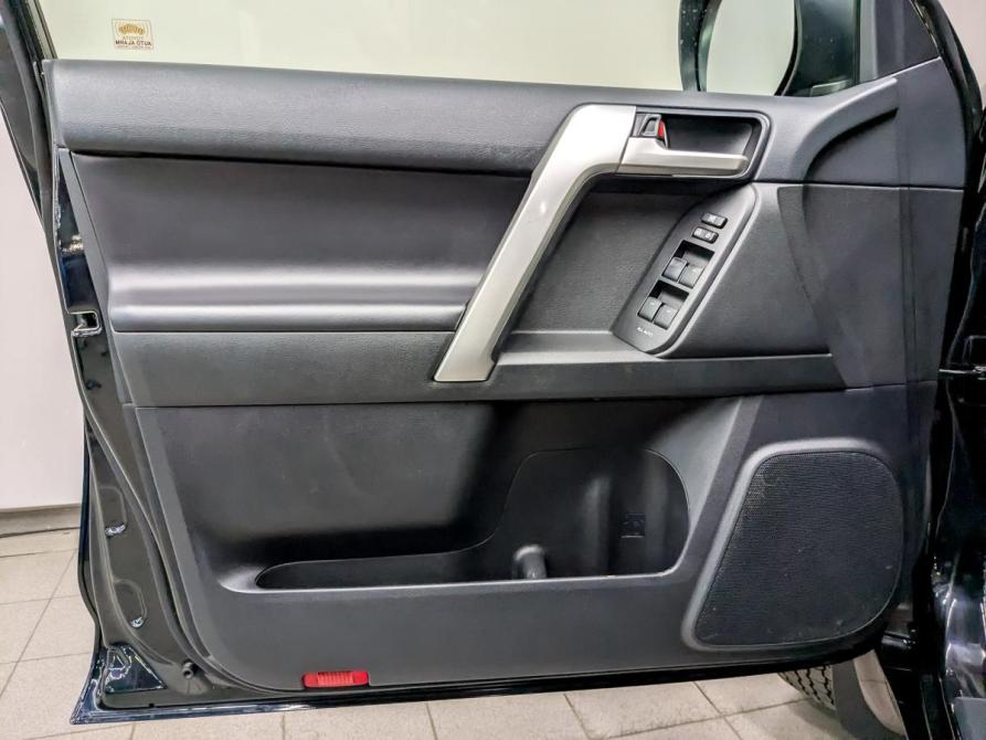 Toyota Land Cruiser Prado 150 Series Рестайлинг 2 Москва  - изображение 19