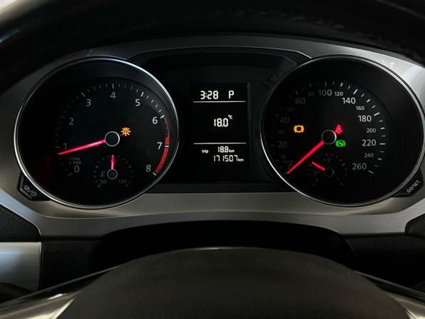 Volkswagen Jetta VI Рестайлинг с пробегом 2017 года, цена 1 370 000 рублей, 171507 км, седан, Автокод Объявления