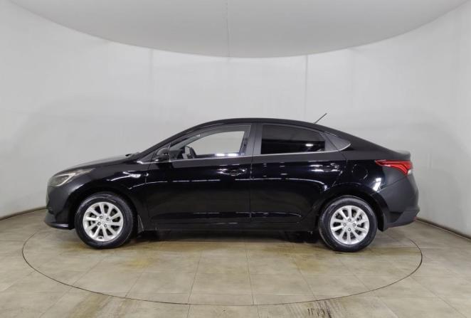 Hyundai Solaris II Рестайлинг с пробегом 2021 года, цена 1 599 000 рублей, 63400 км, седан, Автокод Объявления