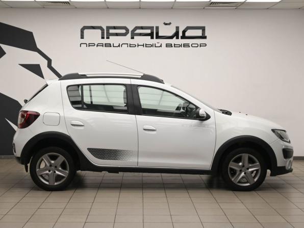 Renault Sandero II с пробегом 2017 года, цена 1 149 000 рублей, 49332 км, хэтчбек, Автокод Объявления