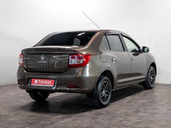 Renault Logan II Рестайлинг с пробегом 2018 года, цена 615 000 рублей, 220000 км, седан, Автокод Объявления