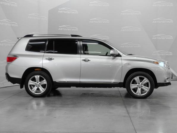 Toyota Highlander II (XU40) Рестайлинг с пробегом 2011 года, цена 1 999 000 рублей, 186179 км, внедорожник, Автокод Объявления