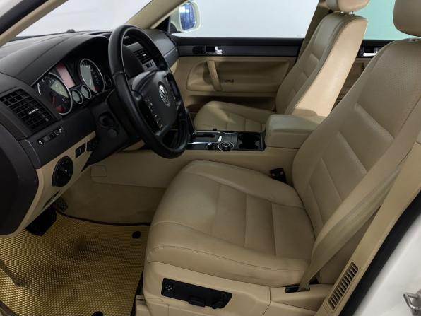 Volkswagen Touareg I Рестайлинг с пробегом 2007 года, цена 960 000 рублей, 324253 км, внедорожник, Автокод Объявления