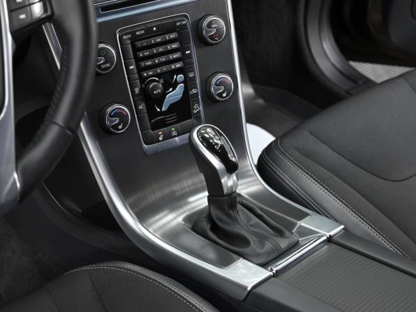 Volvo XC60 I Рестайлинг с пробегом 2016 года, цена 1 999 000 рублей, 215000 км, внедорожник, Автокод Объявления
