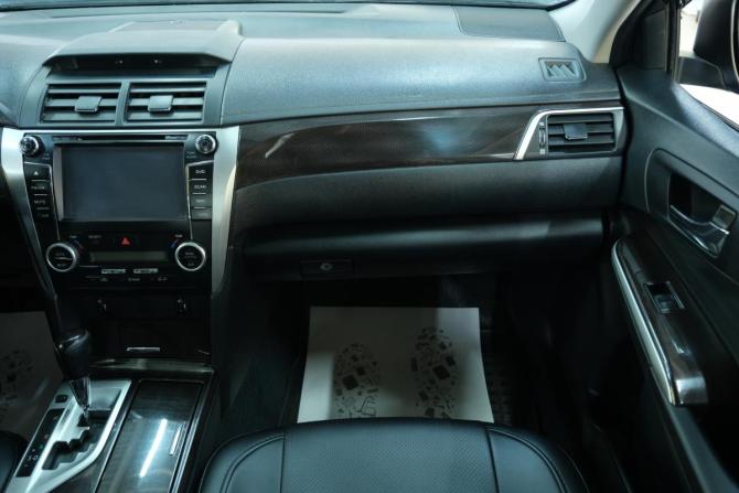 Toyota Camry VII (XV50) Рестайлинг с пробегом 2014 года, цена 1 549 000 рублей, 282984 км, седан, Автокод Объявления