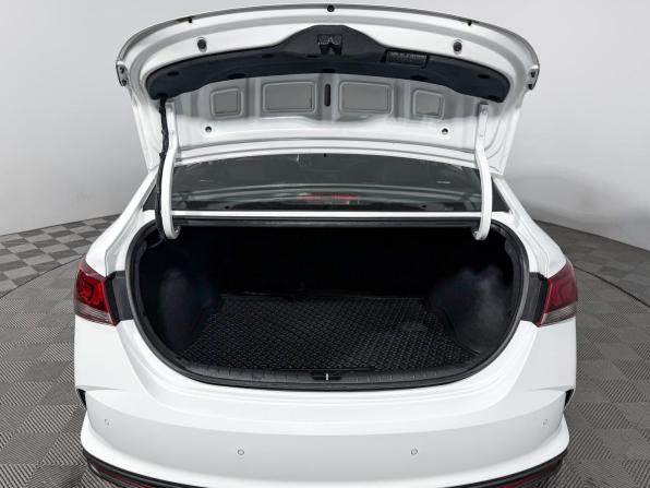 Hyundai Solaris II Рестайлинг с пробегом 2020 года, цена 1 629 000 рублей, 44194 км, седан, Автокод Объявления