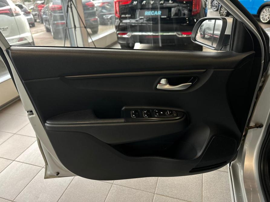 Kia Rio IV Рестайлинг Санкт-Петербург  - изображение 12