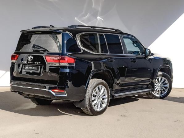 Toyota Land Cruiser 300 Series с пробегом 2023 года, цена 11 450 000 рублей, 33816 км, внедорожник, Автокод Объявления