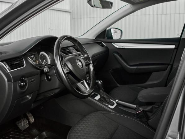 Skoda Octavia III (A7) с пробегом 2016 года, цена 1 310 000 рублей, 221113 км, лифтбек, Автокод Объявления