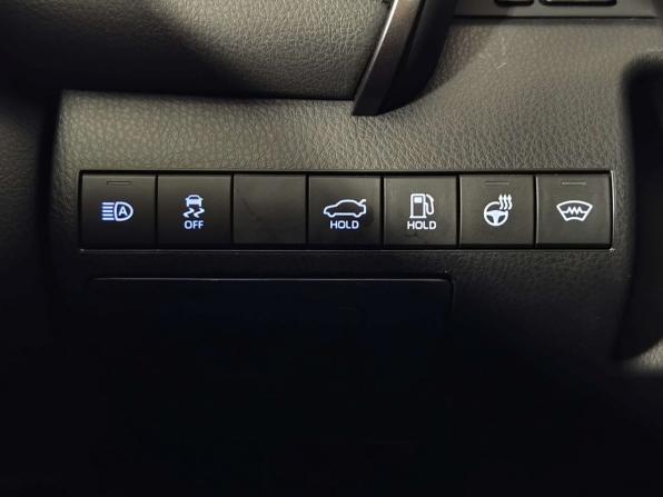 Toyota Camry VIII (XV70) с пробегом 2019 года, цена 2 750 000 рублей, 114372 км, седан, Автокод Объявления